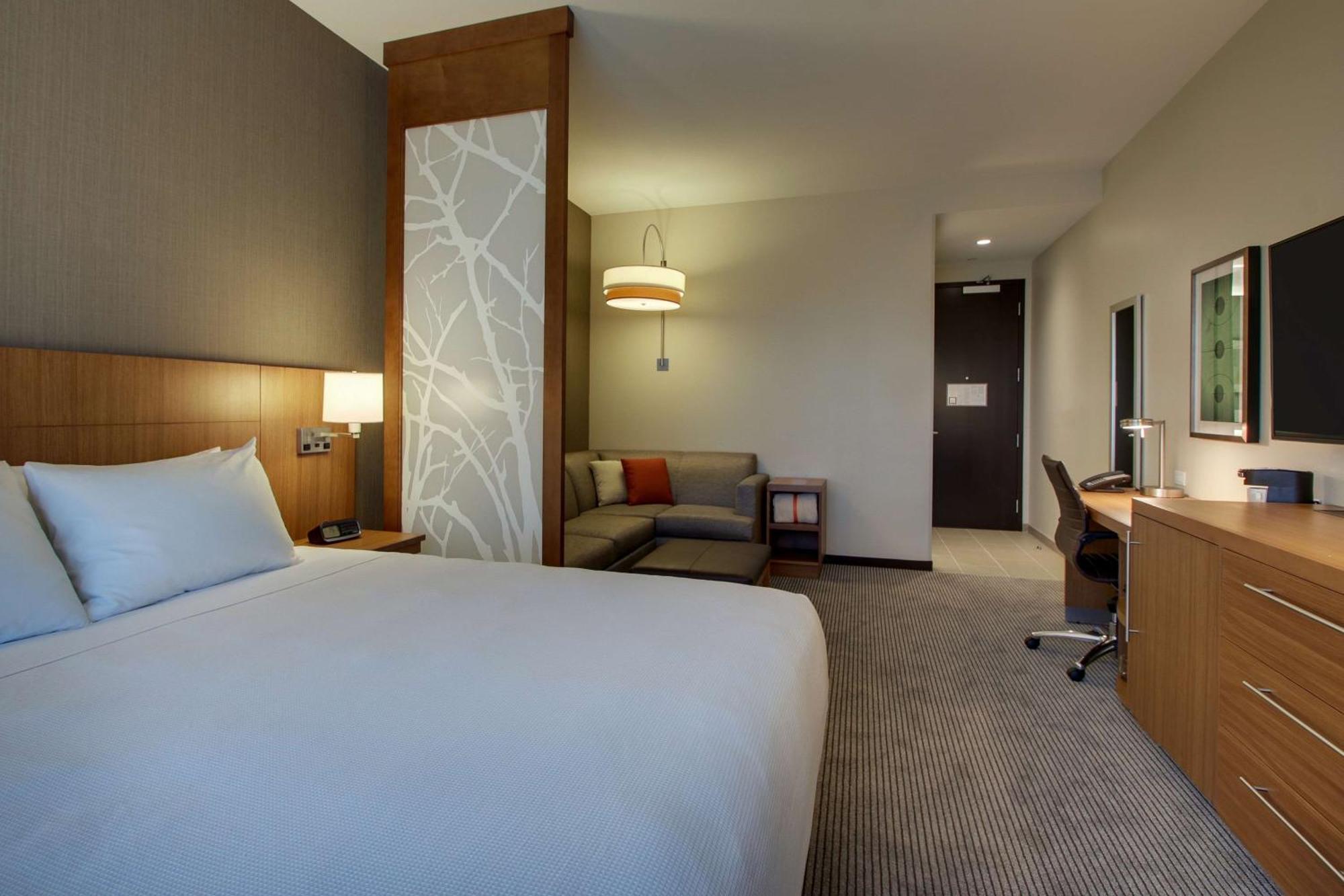 Hyatt Place Milwaukee Downtown Экстерьер фото